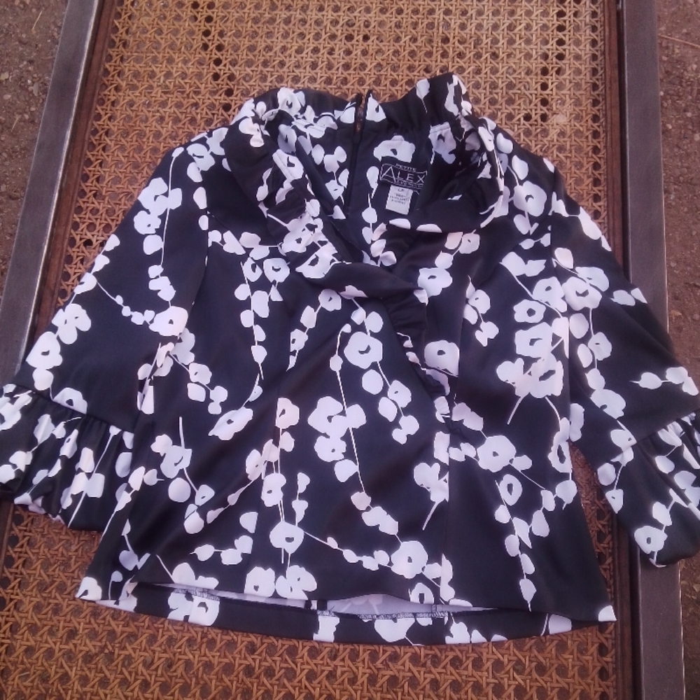 Alex Evenings Black and White Floral Blouse